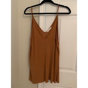 Lush split hem tank